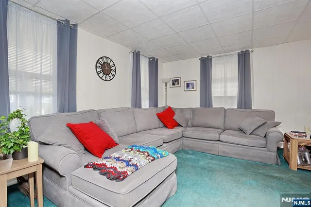 $799,999 | 116 7th Avenue, Westwood, NJ 07675