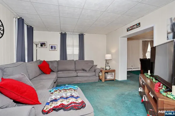 $799,999 | 116 7th Avenue, Westwood, NJ 07675