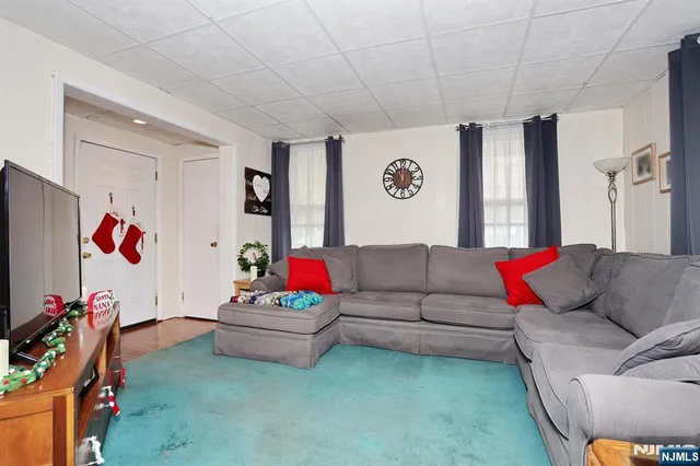 $799,999 | 116 7th Avenue, Westwood, NJ 07675