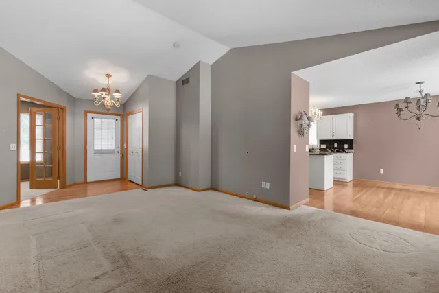 $415,000 | 6600 Founders Parkway, Brooklyn Park, MN 55445