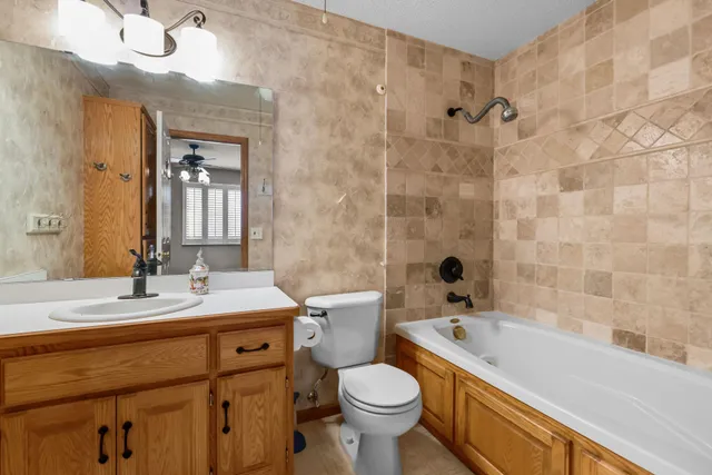 $415,000 | 6600 Founders Parkway, Brooklyn Park, MN 55445