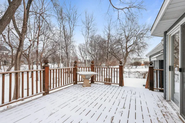 $415,000 | 6600 Founders Parkway, Brooklyn Park, MN 55445