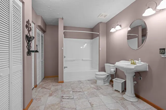 $415,000 | 6600 Founders Parkway, Brooklyn Park, MN 55445