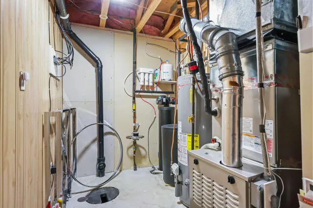 $415,000 | 6600 Founders Parkway, Brooklyn Park, MN 55445