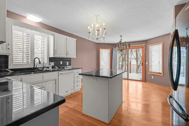 $415,000 | 6600 Founders Parkway, Brooklyn Park, MN 55445