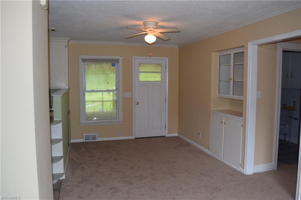 273 Milling Road Mocksville, NC 27028 - Photo 13 of 22 Breakfast room with door onto screened-in porch