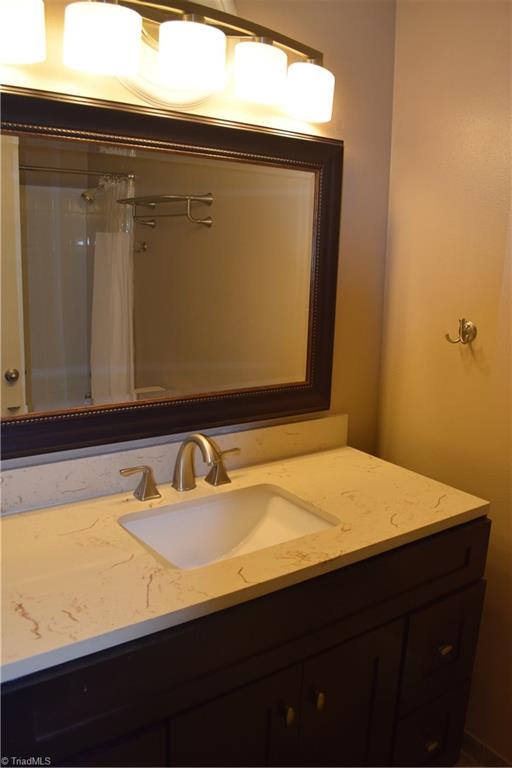 273 Milling Road Mocksville, NC 27028 - Photo 19 of 22 Second full bath with tub/shower combo