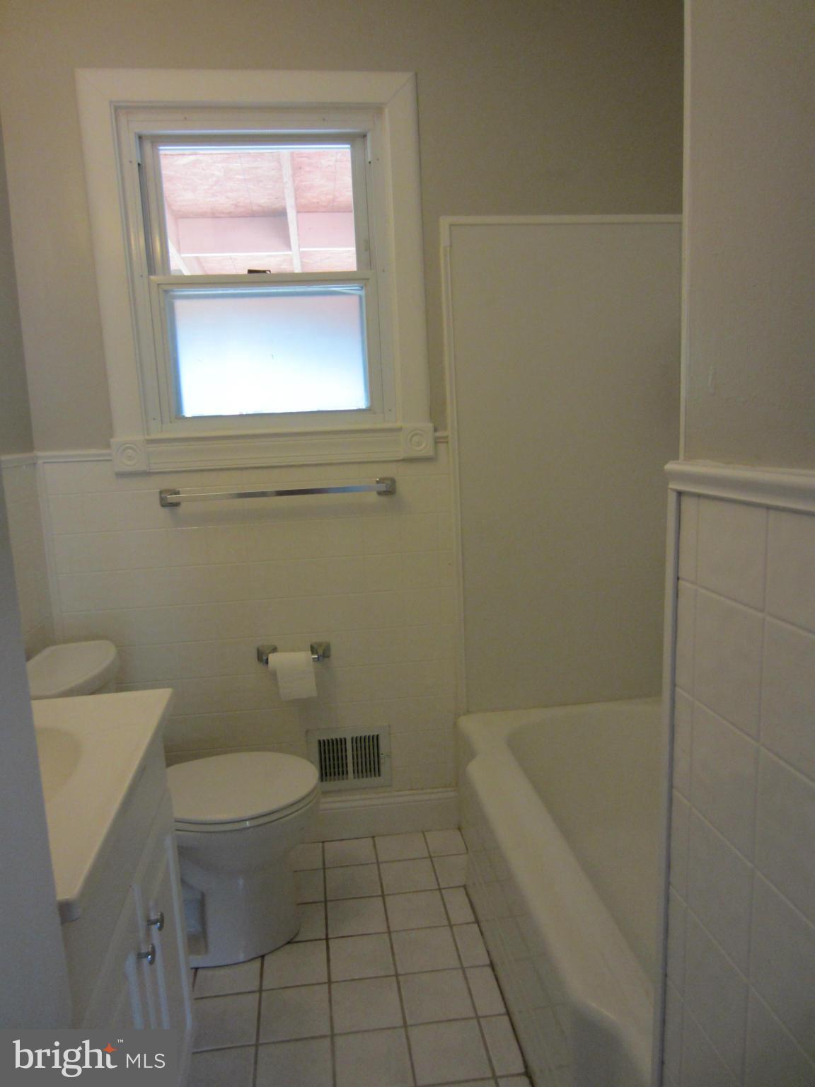 10307 Greentop Road Cockeysville, MD 21030 - Photo 8 of 21 Bath