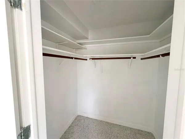 $2,600 | 523 Milwaukee Avenue, Dunedin, FL 34698