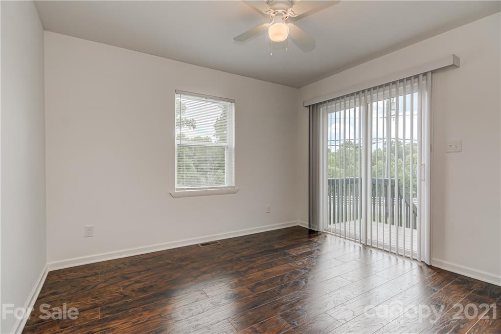 3205 Oakdale Road Charlotte, NC 28216 - Photo 16 of 25 Gallery Image 16
