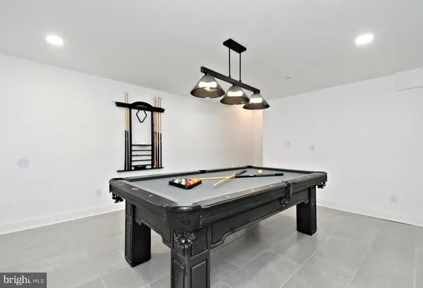 $1,175,000 | 206 Grove Valley, Chalfont, PA 18914