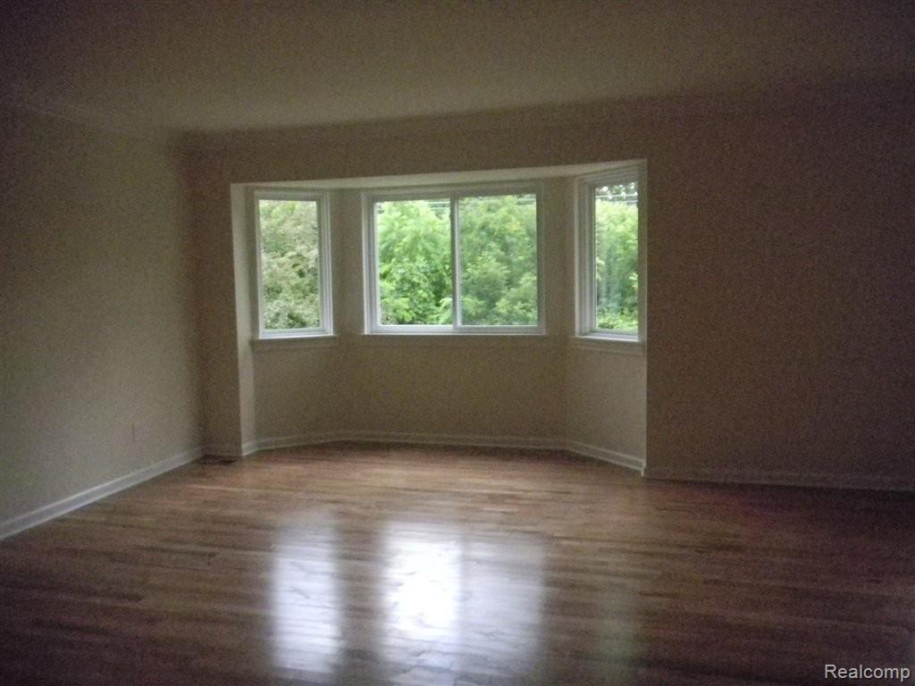 2945 Powderhorn Ridge Road Rochester, MI 48309 - Photo 7 of 20 Living Room