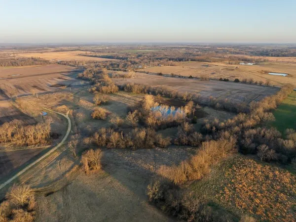 $370,000 | 1234 East 335th Street, Archie, MO 64725