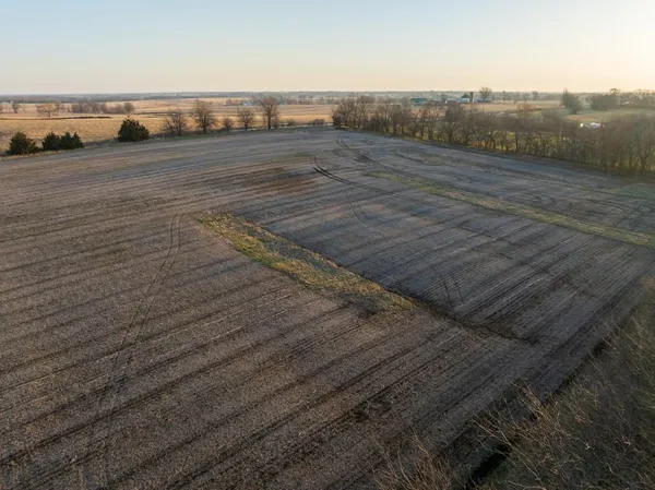 $370,000 | 1234 East 335th Street, Archie, MO 64725