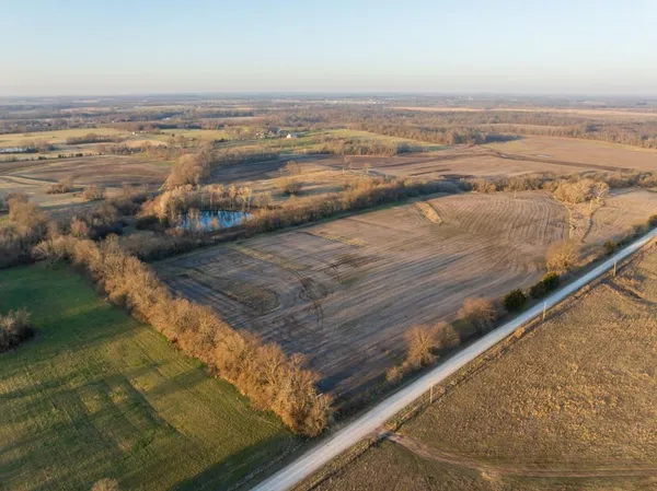 $370,000 | 1234 East 335th Street, Archie, MO 64725