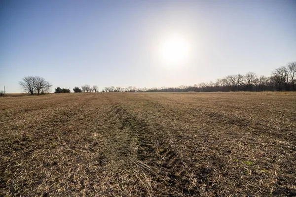 $370,000 | 1234 East 335th Street, Archie, MO 64725