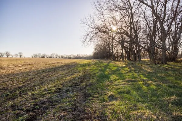 $370,000 | 1234 East 335th Street, Archie, MO 64725