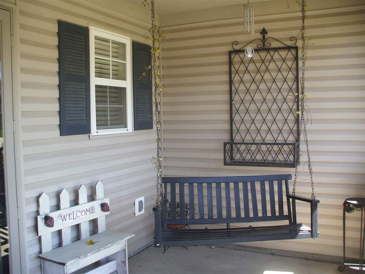 725 Springwater Road Kokomo, IN 46902 - Photo 4 of 35