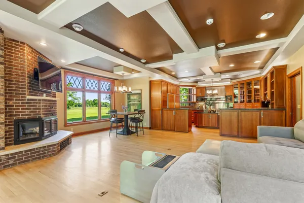 $1,695,000 | 700 62nd Avenue North, Moorhead, MN 56560