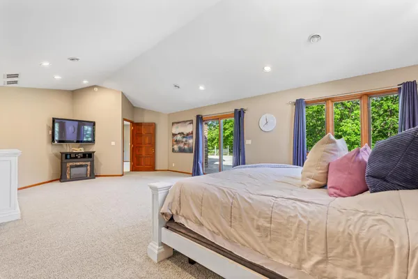 $1,695,000 | 700 62nd Avenue North, Moorhead, MN 56560