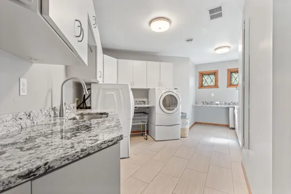 $1,695,000 | 700 62nd Avenue North, Moorhead, MN 56560