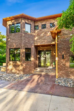 $1,695,000 | 700 62nd Avenue North, Moorhead, MN 56560