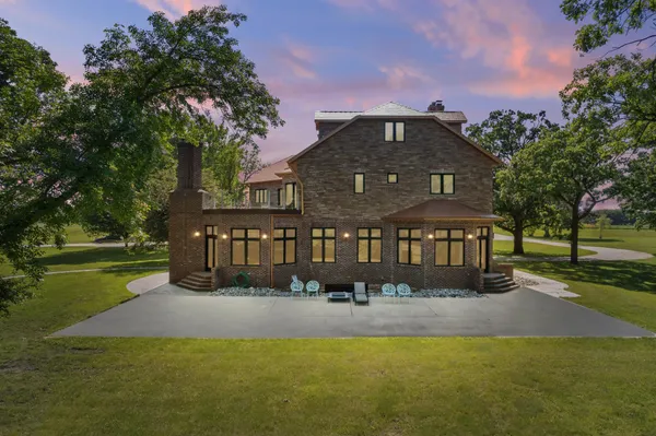 $1,695,000 | 700 62nd Avenue North, Moorhead, MN 56560