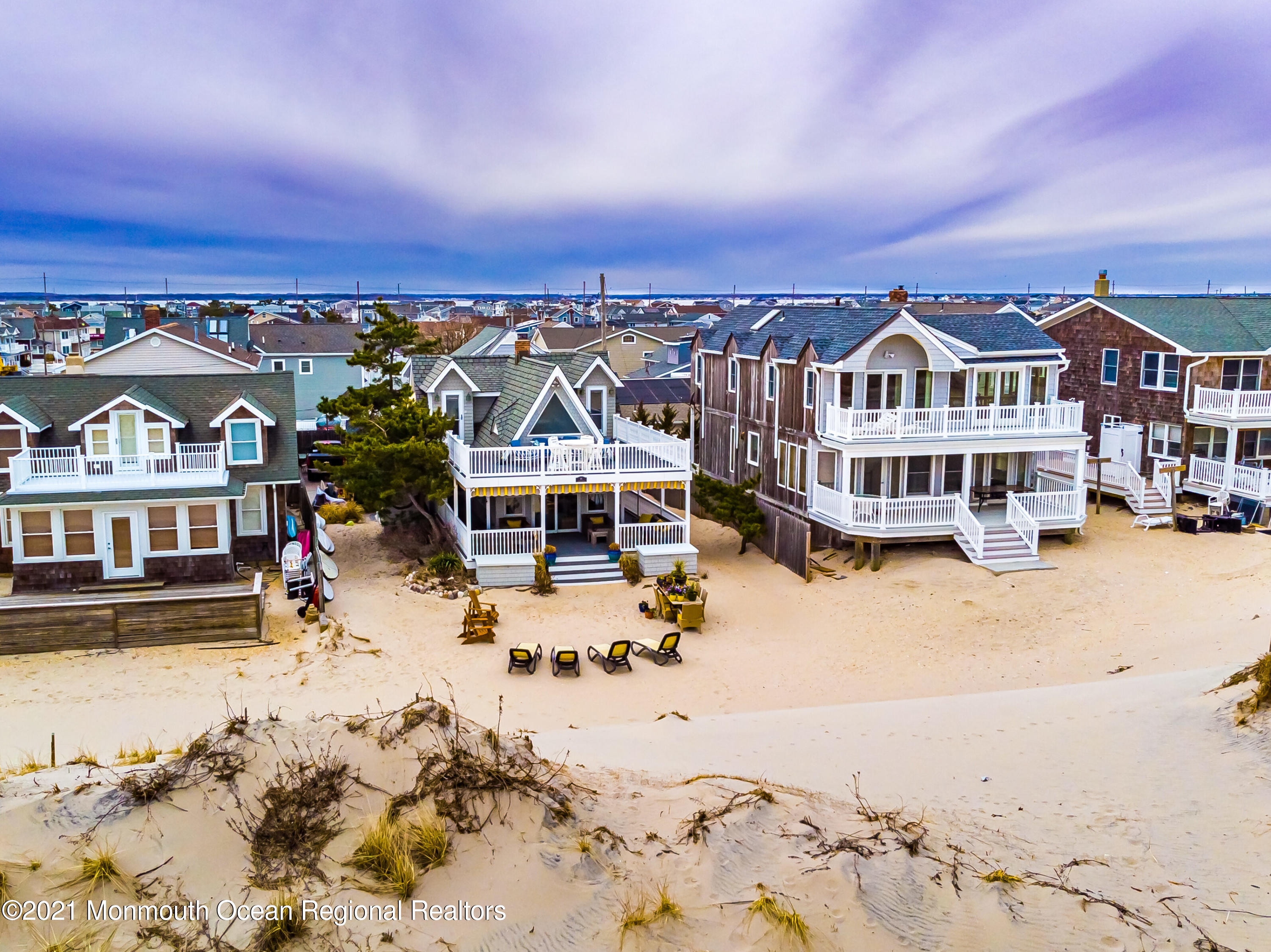 96 Oceanfront Lavallette, NJ 08735 - Photo 10 of 31 96 Ocean Front Lavallette NJ-print-010-0