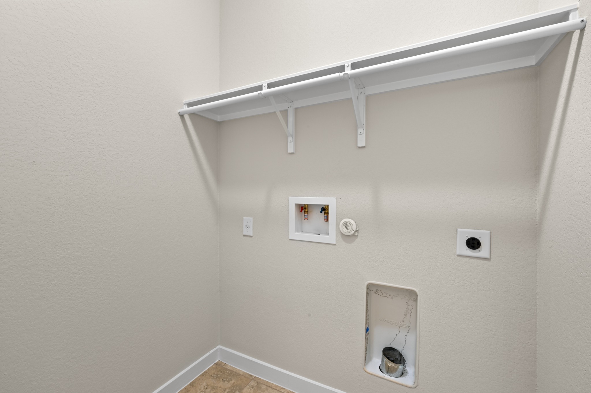2101 Rivers Edge Way, Unit 32 Austin, TX 78741 - Photo 14 of 24 Laundry room is downstairs.