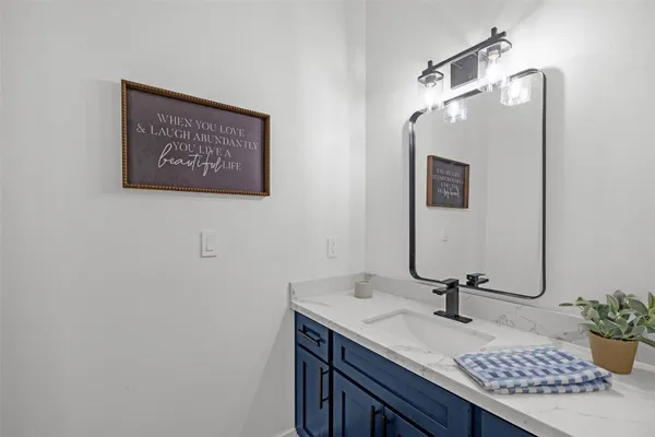 $300,000 | 7430 Avenue East, Beasley, TX 77417