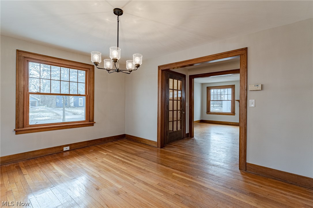 2482 Queenston Road Cleveland, OH 44118 - Photo 9 of 35 Gallery Image 9
