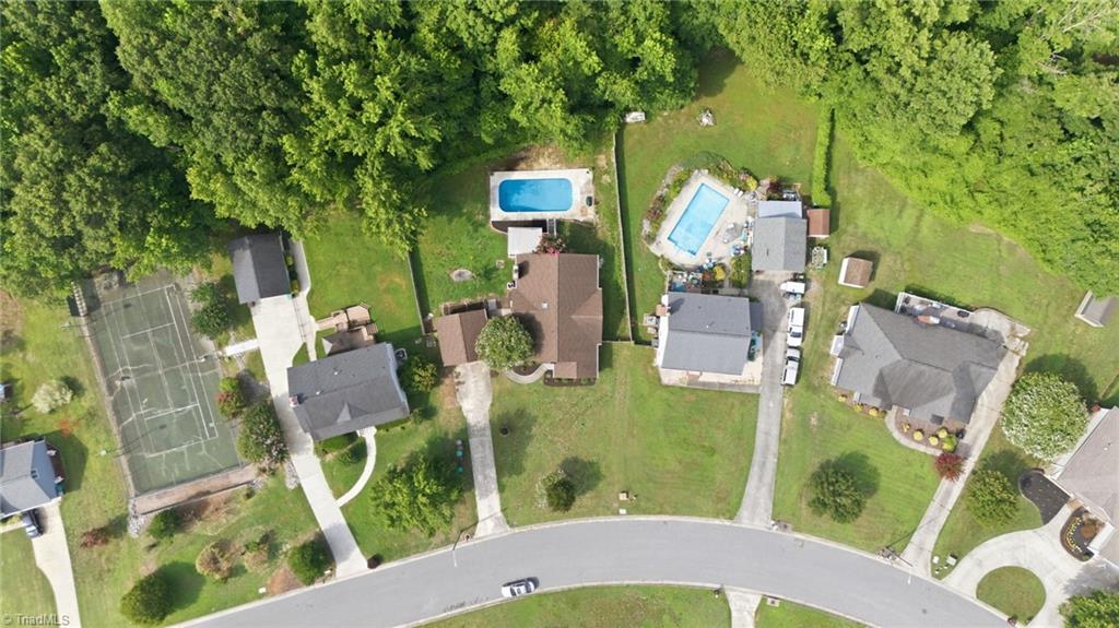 314 Canterbury Road High Point, NC 27262 - Photo 34 of 37