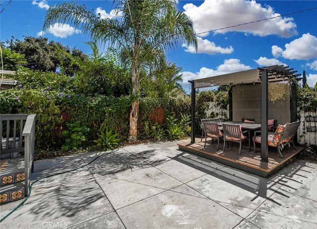 $915,000 | 114 East Woodbury Road, Altadena, CA 91001