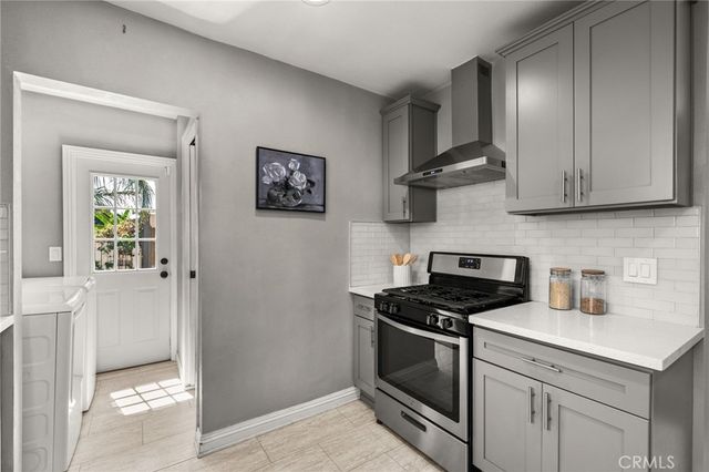 $915,000 | 114 East Woodbury Road, Altadena, CA 91001