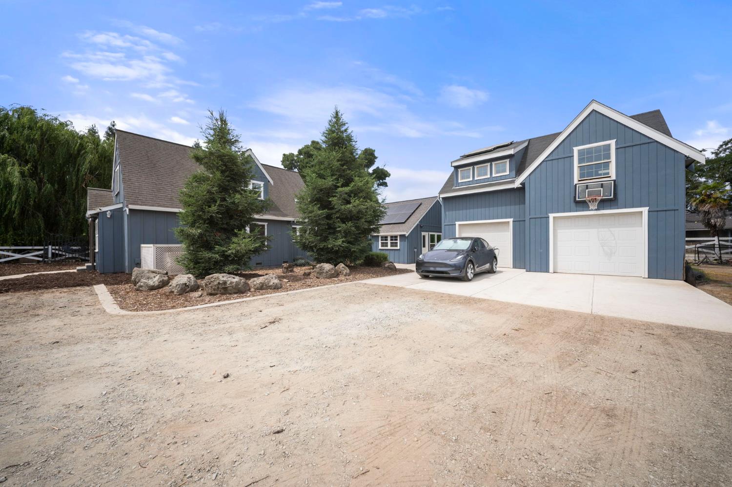 18051 Arboreal Way Ripon, CA 95366 - Photo 2 of 42