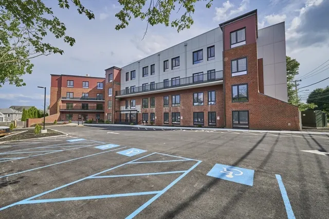 $389,999 | 133 Salem Street, Unit 414, Revere, MA 02151