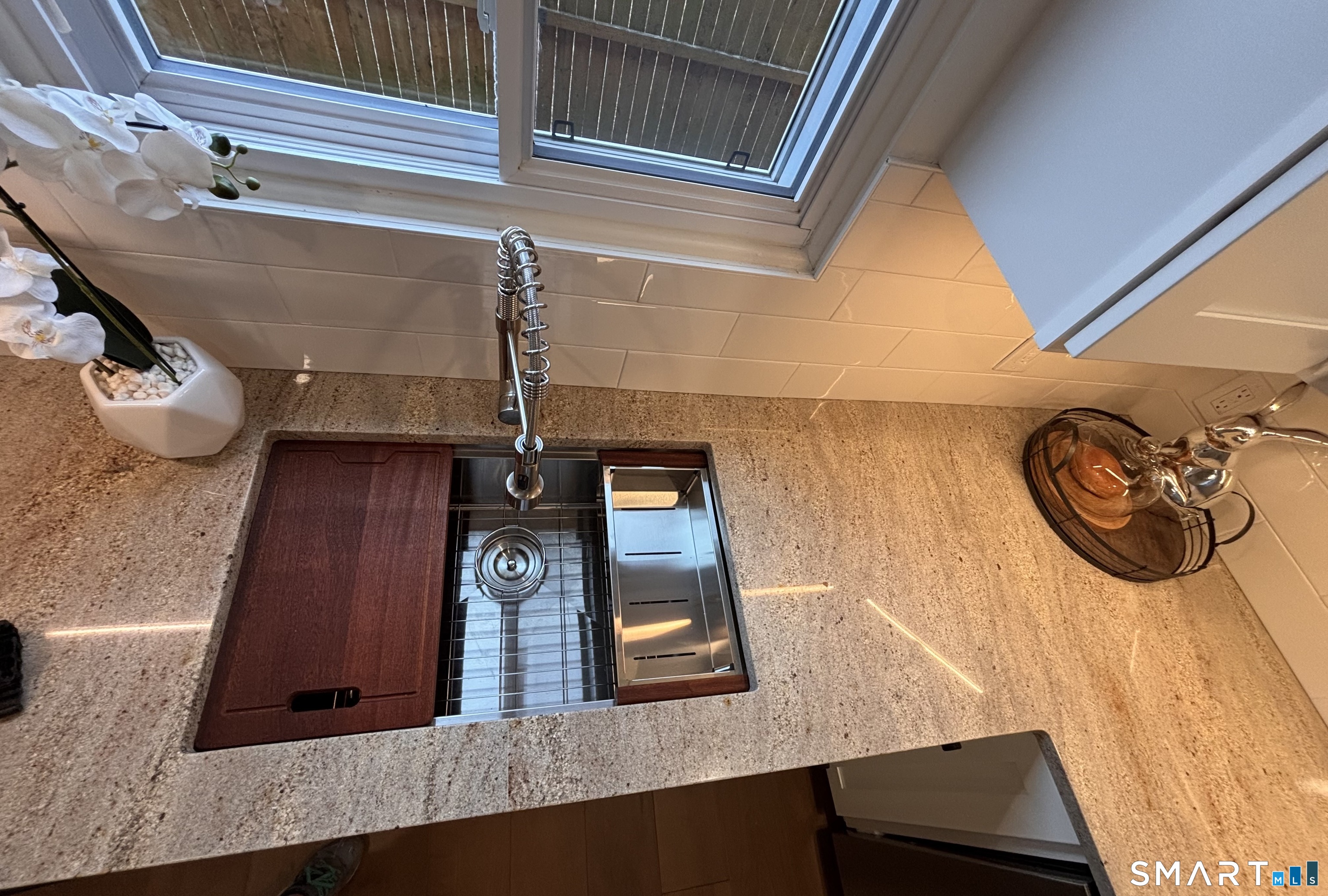 43 George Avenue, Unit B Groton, CT 06340 - Photo 12 of 52