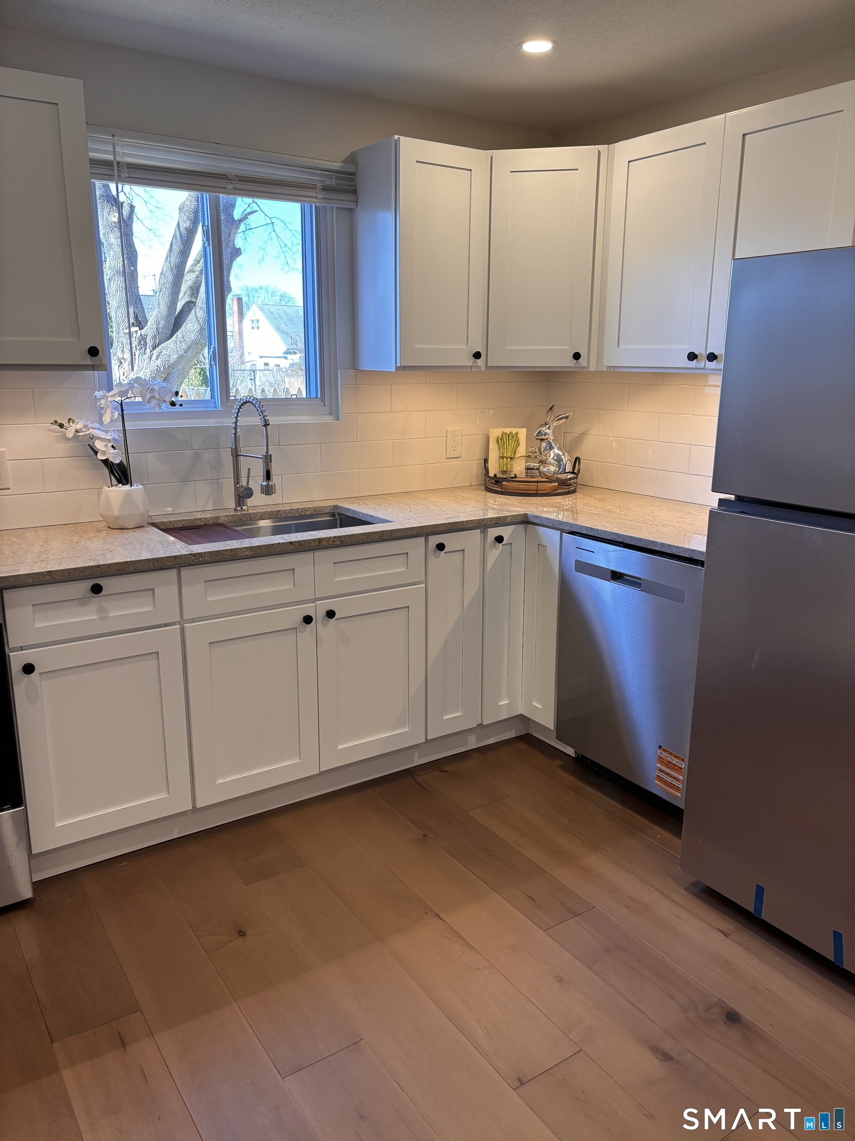 43 George Avenue, Unit B Groton, CT 06340 - Photo 13 of 52