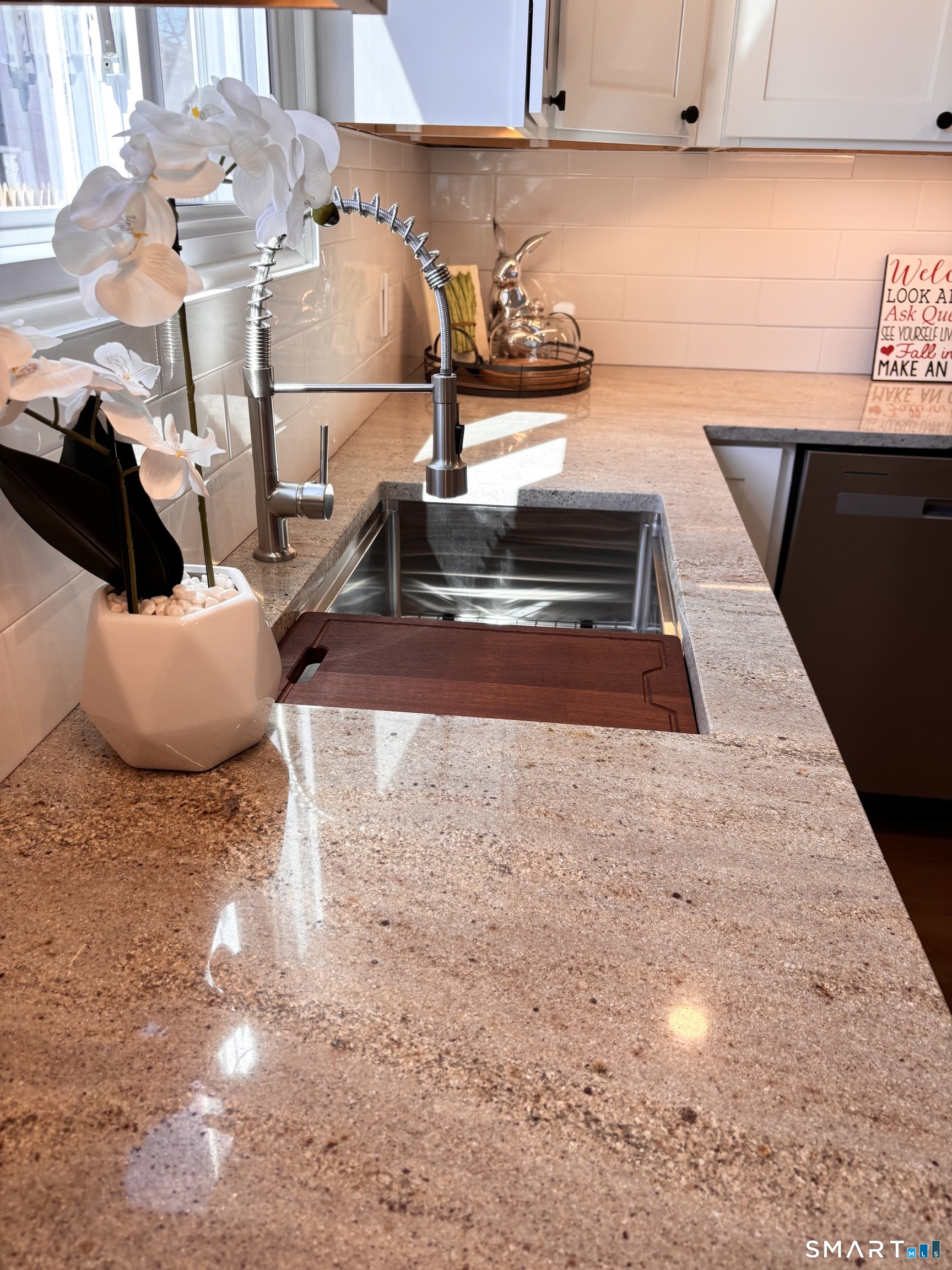 43 George Avenue, Unit B Groton, CT 06340 - Photo 20 of 52