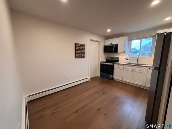 $235,000 | 43 George Avenue, Unit B, Groton, CT 06340