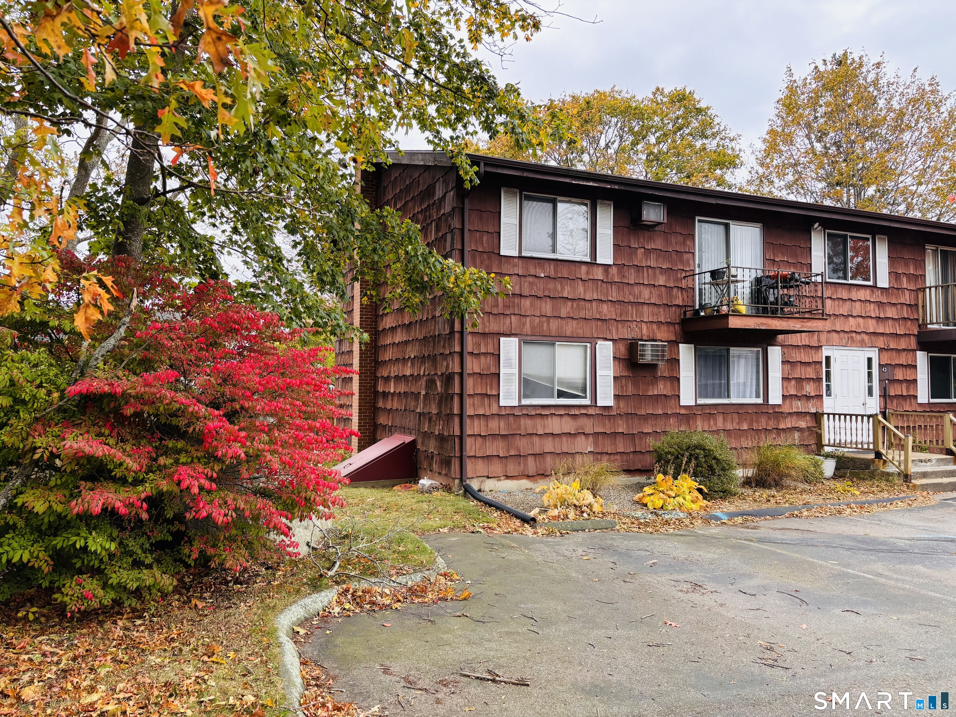 43 George Avenue, Unit B Groton, CT 06340 - Photo 4 of 52