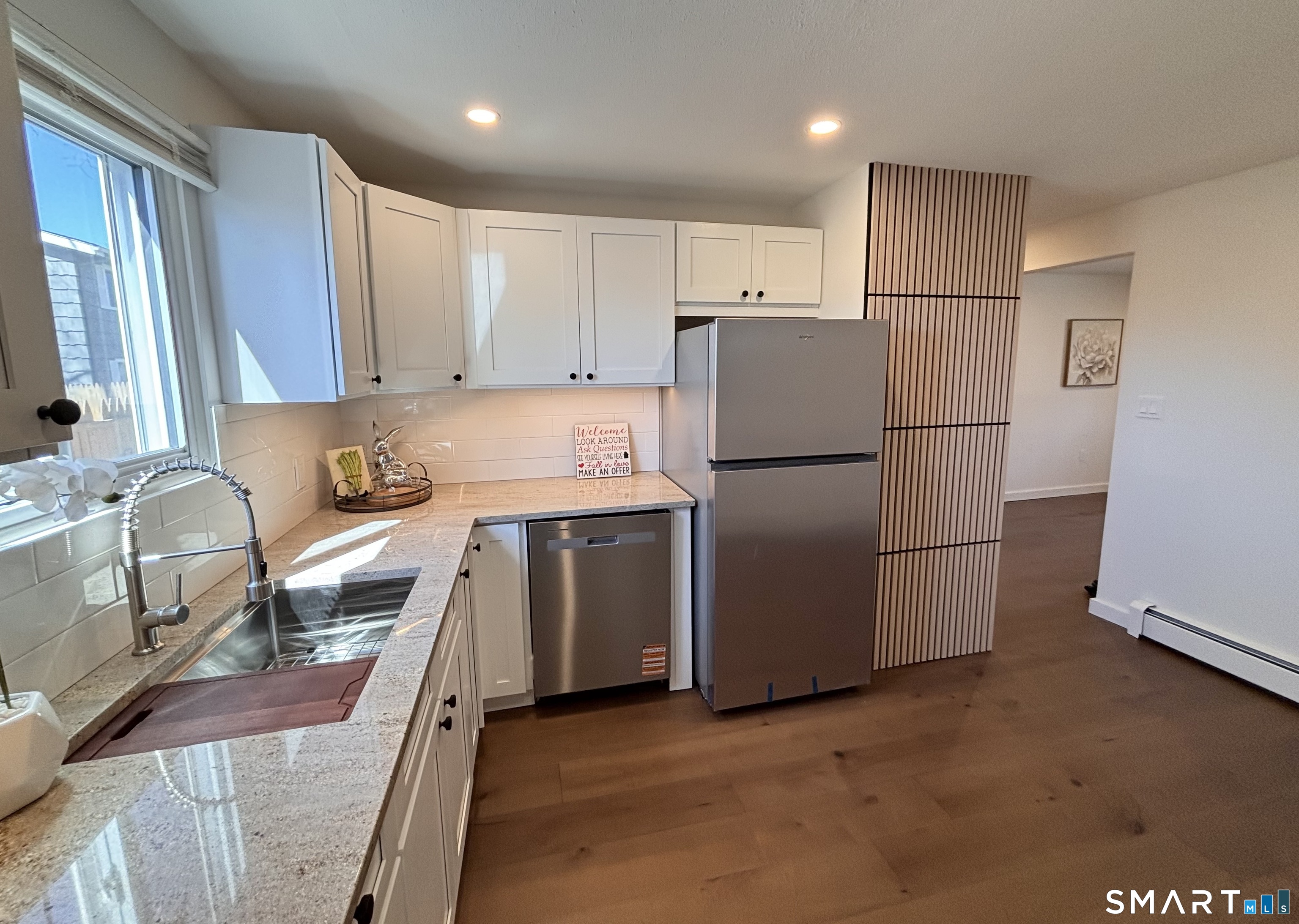 43 George Avenue, Unit B Groton, CT 06340 - Photo 5 of 52