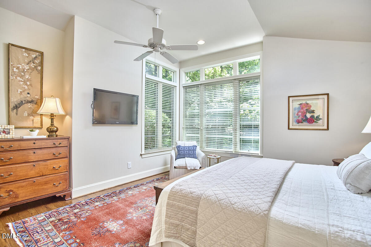 2721 Dogwood Road Durham, NC 27705 - Photo 19 of 51 089