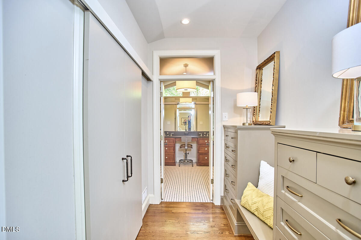 2721 Dogwood Road Durham, NC 27705 - Photo 21 of 51 091