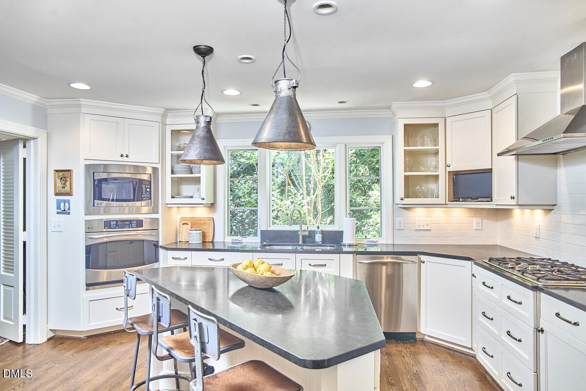 2721 Dogwood Road Durham, NC 27705 - Photo 29 of 51 102