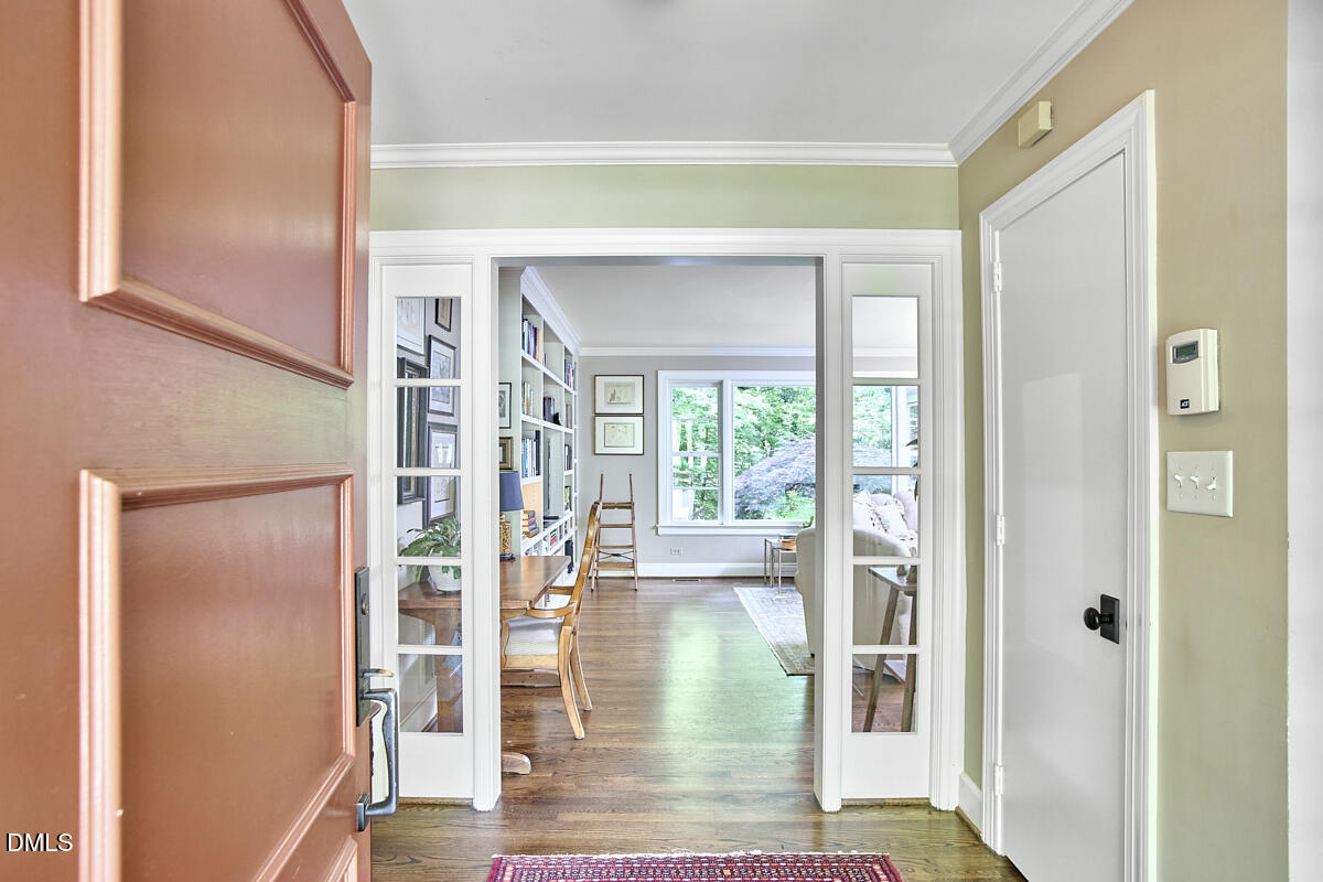 2721 Dogwood Road Durham, NC 27705 - Photo 3 of 51 060