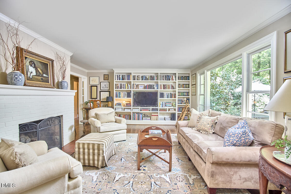 2721 Dogwood Road Durham, NC 27705 - Photo 7 of 51 066