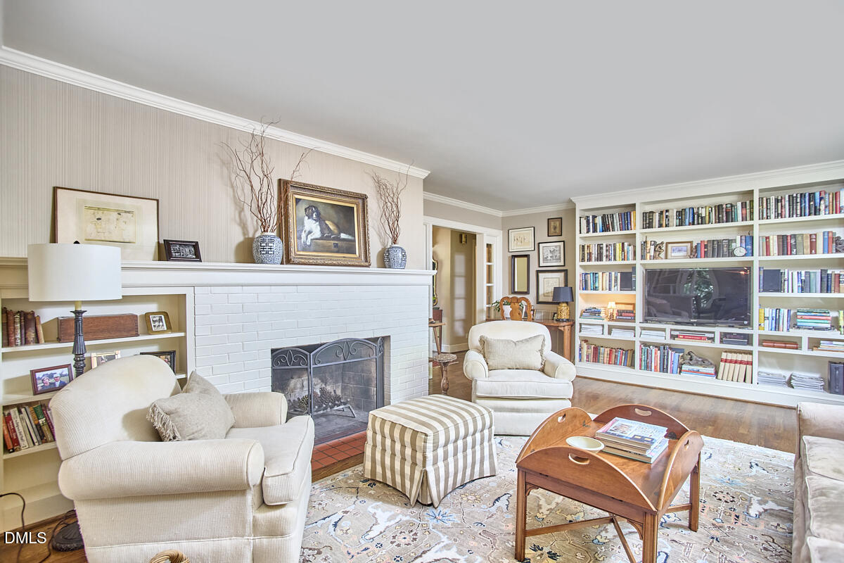 2721 Dogwood Road Durham, NC 27705 - Photo 9 of 51 068