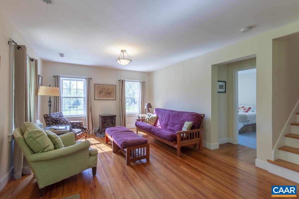 2989 Beech Grove Road Roseland, VA 22967 - Photo 9 of 33 Gallery Image 9