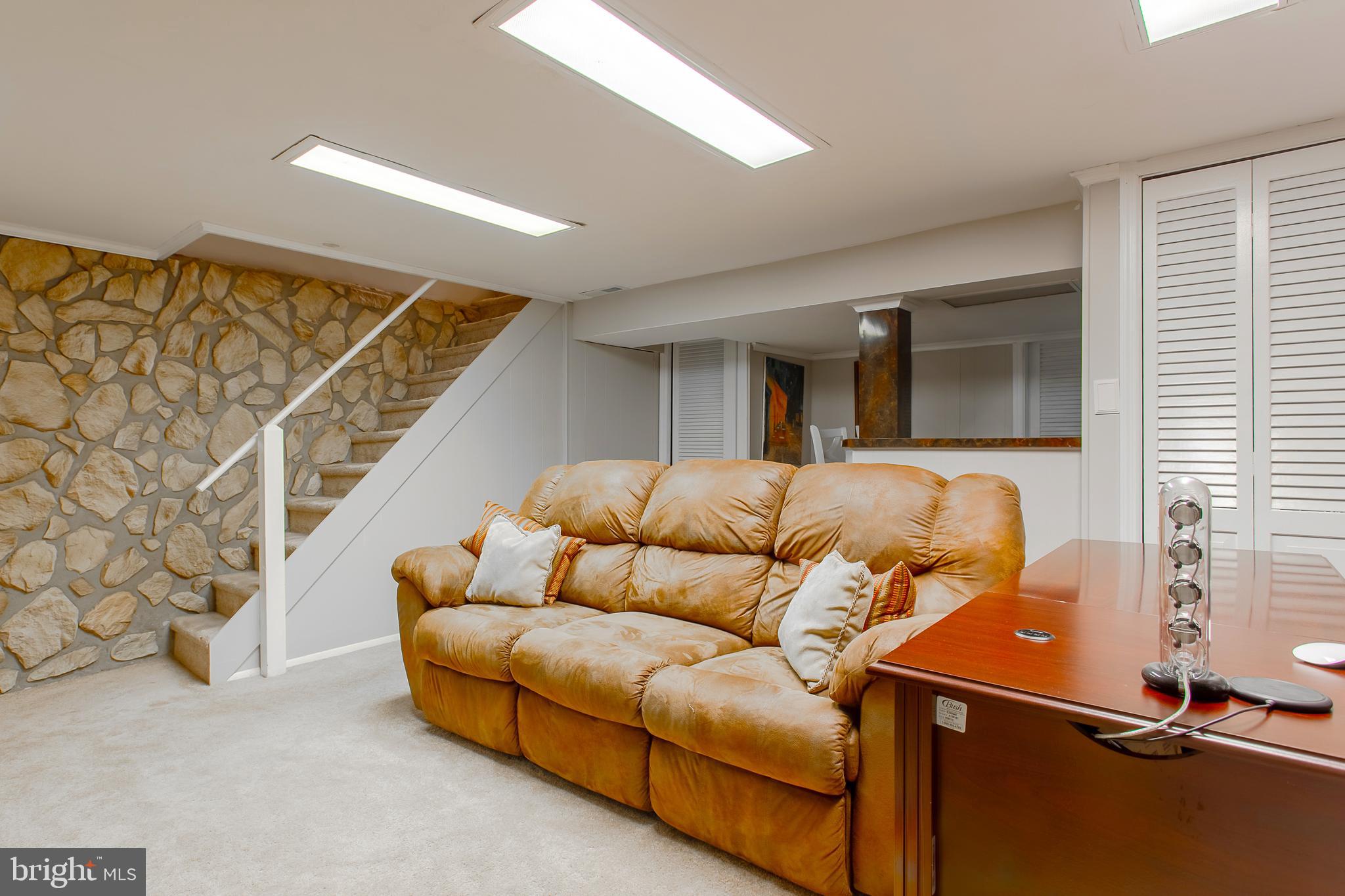 1008 Manoa Road Wynnewood, PA 19096 - Photo 17 of 21